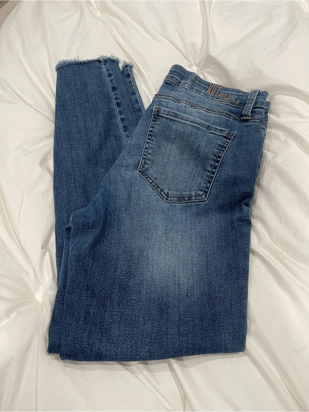 Kut from the Kloth Dark Blue Skinny Jeans with Frayed Hem
